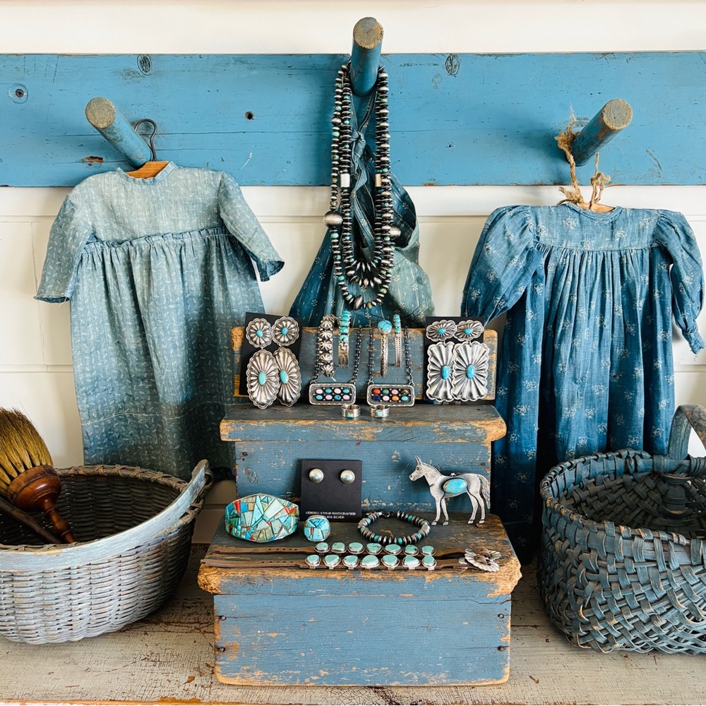 ♥️ Navajo ♥️ Glenn Livingston Sterling Silver & Waterweb Kingman Concho Earrings - Picture 9 of 11